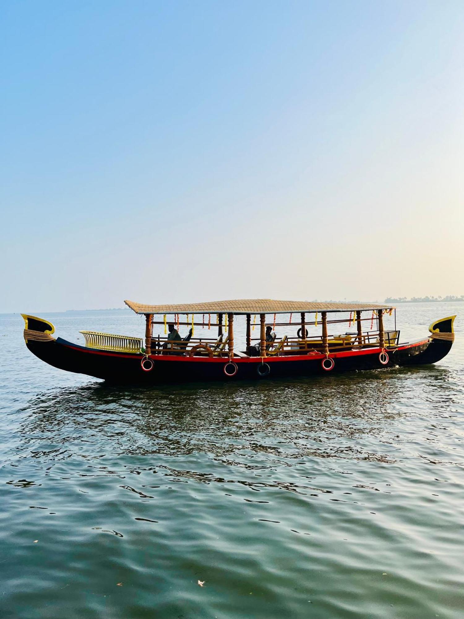 Eden Cabana Alappuzha Экстерьер фото